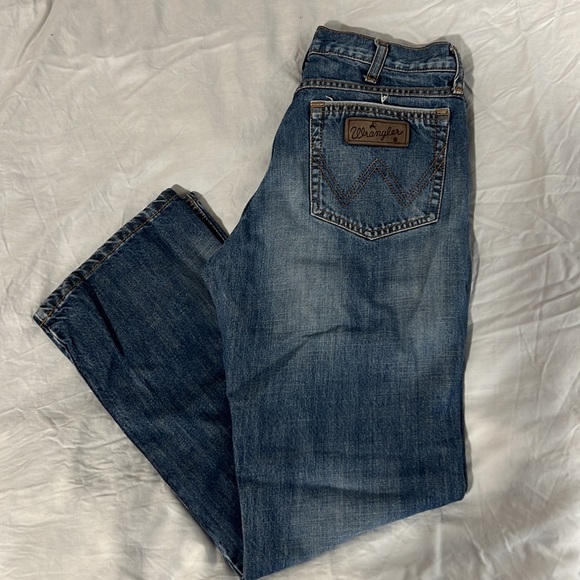Wrangler boot cut jeans - Picture 2 of 4